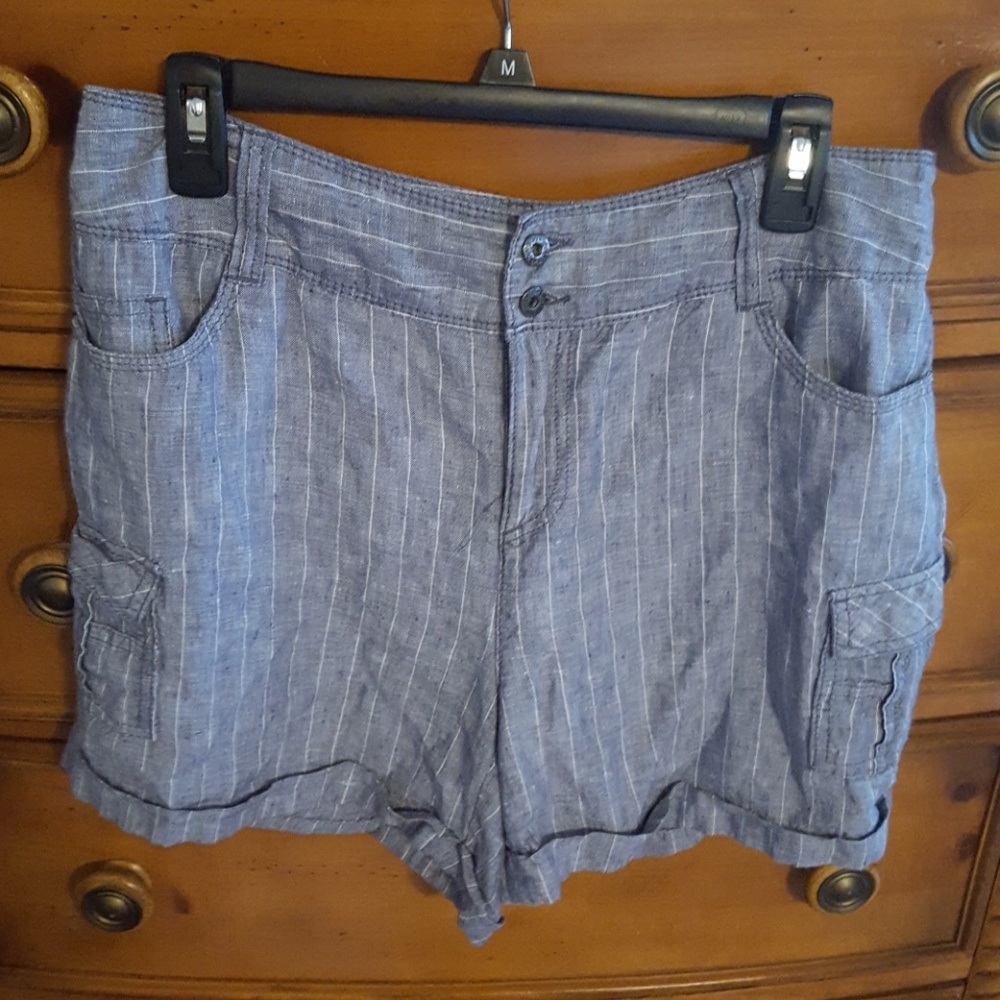 BlueEarth shorts. Size 8
